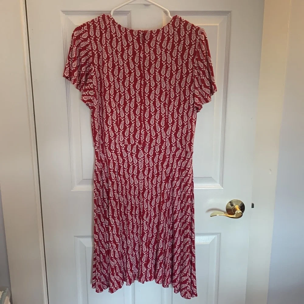 Loft Dress - Picture 3 of 5